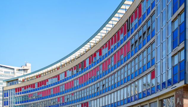 Faculté de Droit de Strasbourg et ses fenêtres en bois